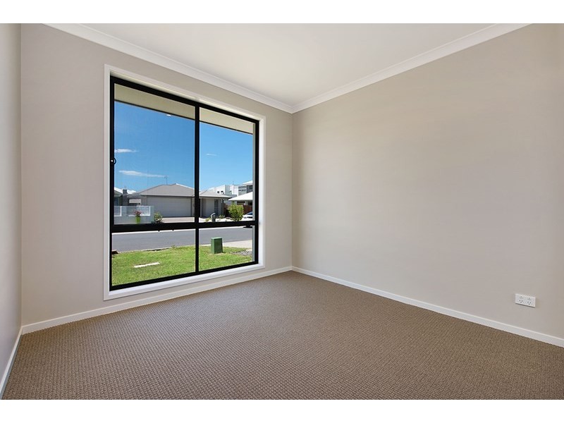 14 Osprey Drive, Birtinya QLD 4575