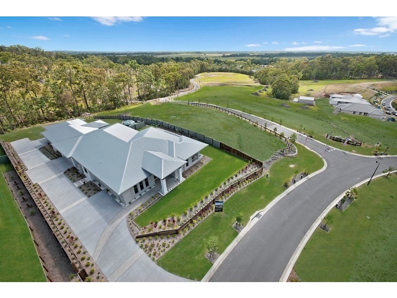 19 Apple Gum Place, Palmview QLD 4553