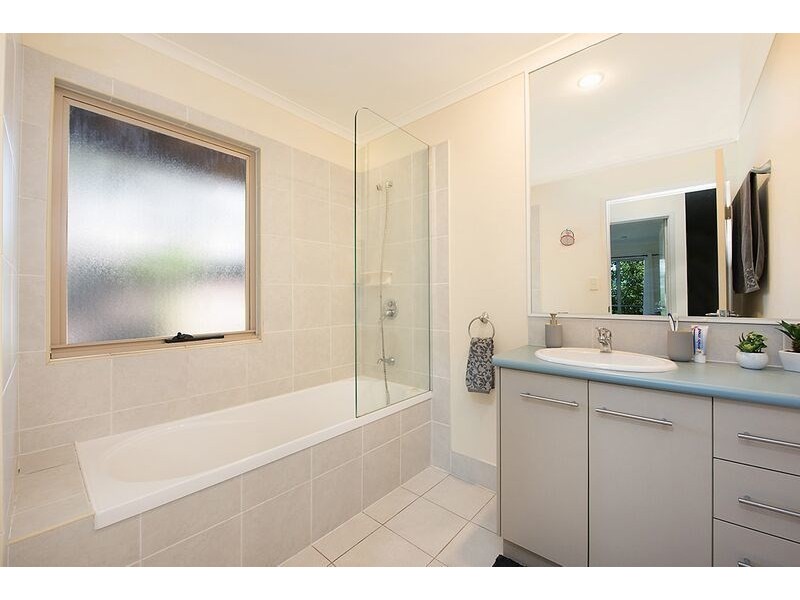 1 Gumtree Drive, Buderim QLD 4556