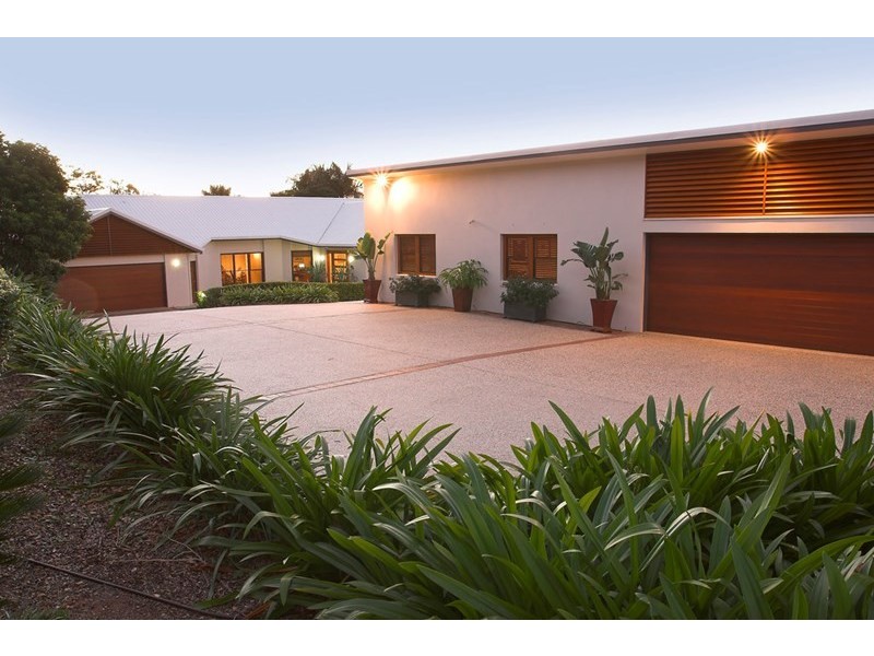 9 Mons School Road, Buderim QLD 4556