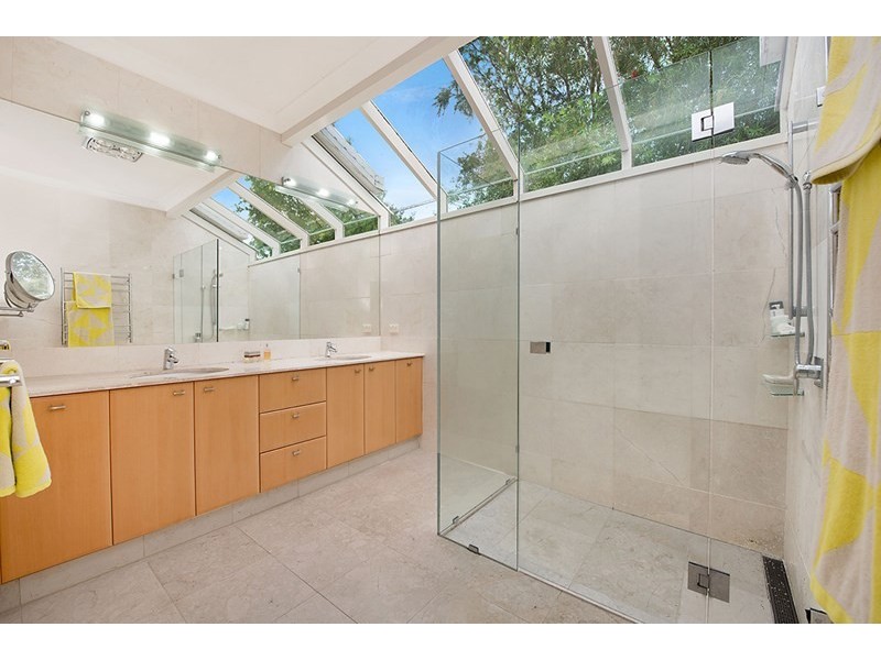 9 Mons School Road, Buderim QLD 4556
