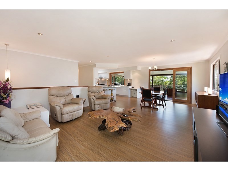 15 Nirvana Crescent, Buderim QLD 4556