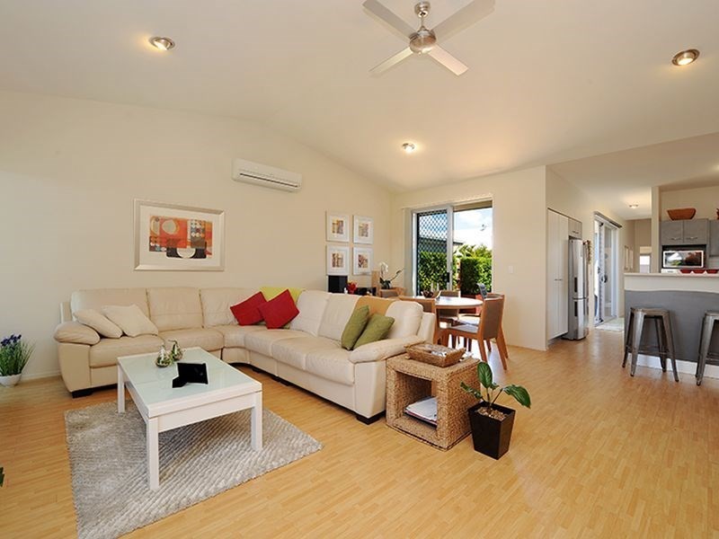 5/239 Kawana Way (Kawana Waters), Parrearra QLD 4575