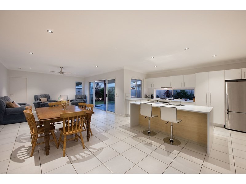 7 Silvereye Street, Sippy Downs QLD 4556