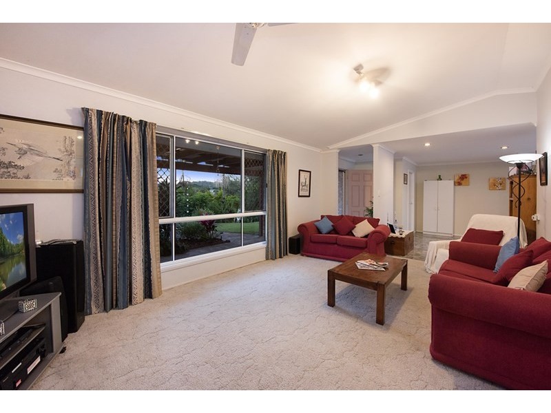 9 Birdwood Street, Burnside QLD 4560