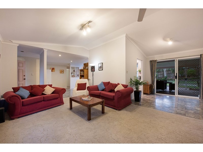 9 Birdwood Street, Burnside QLD 4560