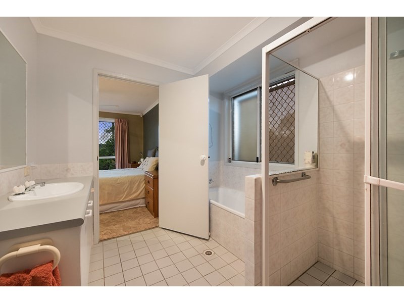 9 Birdwood Street, Burnside QLD 4560