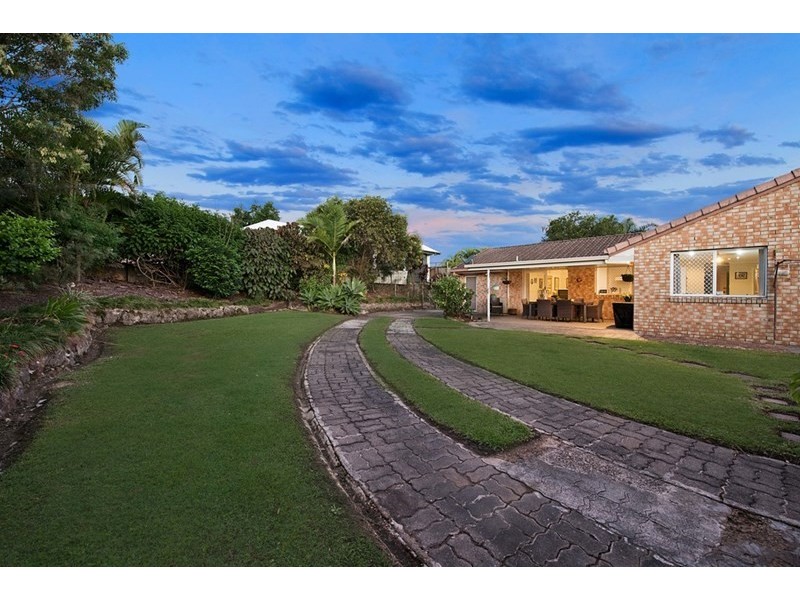 9 Birdwood Street, Burnside QLD 4560