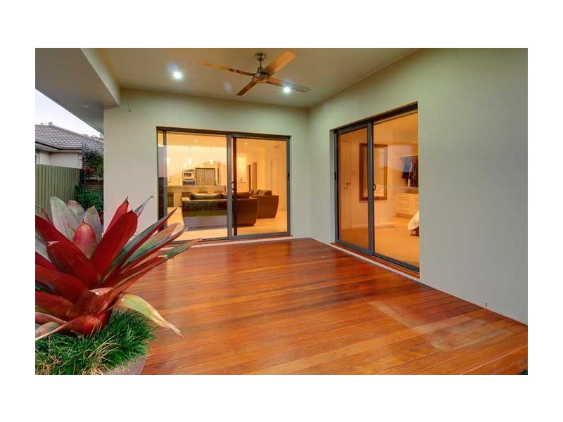 15… Robur Crescent, Mountain Creek QLD 4557