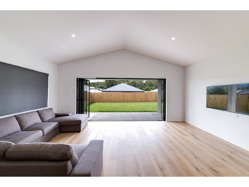 43 Bristlebird Circuit, Forest Glen QLD 4556