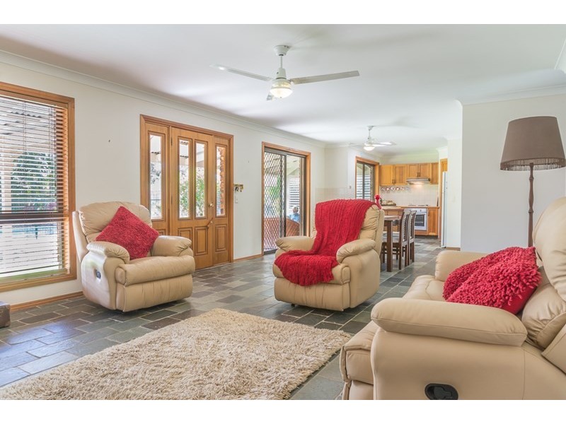 13 Pipi Place, Mountain Creek QLD 4557