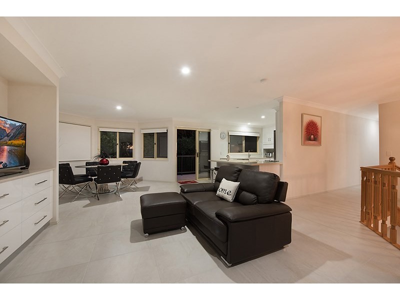 39 Courcheval Terrace, Mons QLD 4556