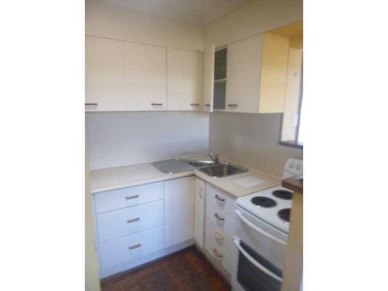 8 Easton Street, Maroochydore QLD 4558