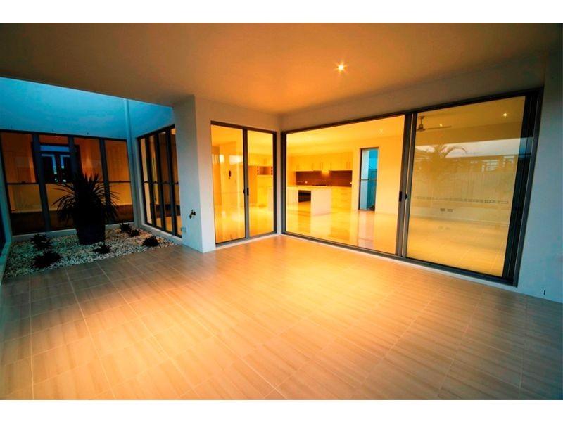 13 Westholme Circuit, Pelican Waters QLD 4551