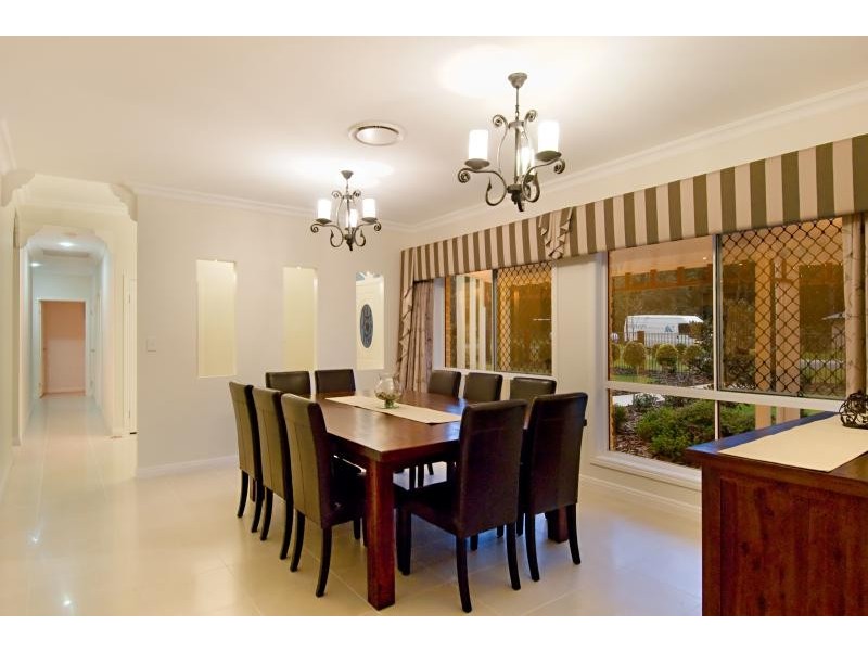 8 Evergreen Drive, Glenview QLD 4553