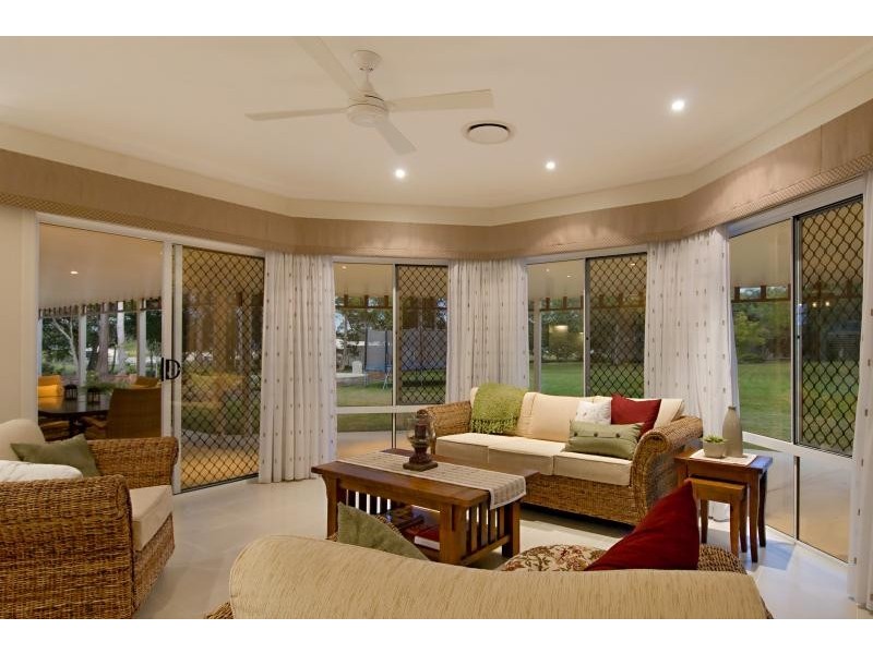 8 Evergreen Drive, Glenview QLD 4553