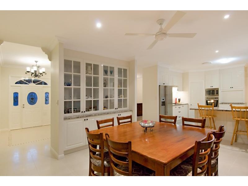 8 Evergreen Drive, Glenview QLD 4553