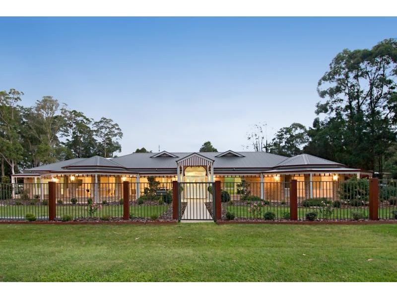 8 Evergreen Drive, Glenview QLD 4553