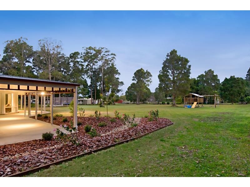 8 Evergreen Drive, Glenview QLD 4553