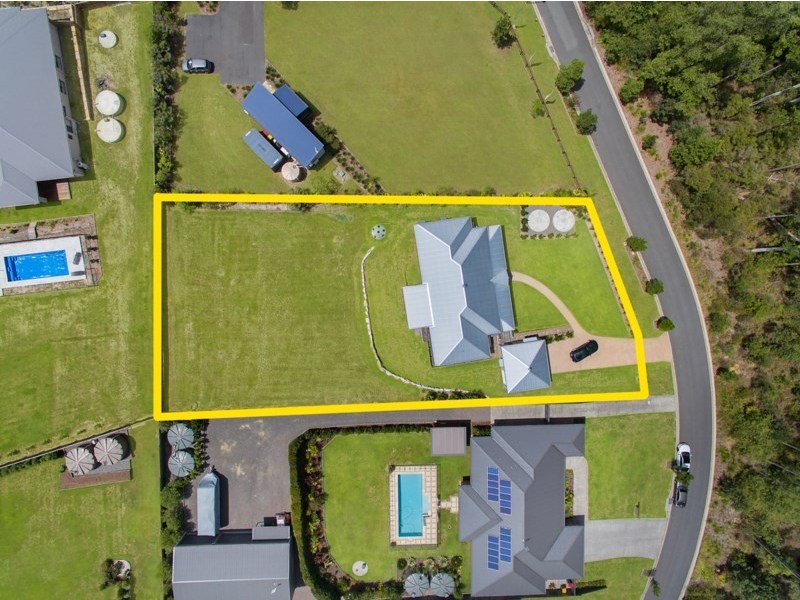 4 Forest Ridge Avenue, Palmview QLD 4553