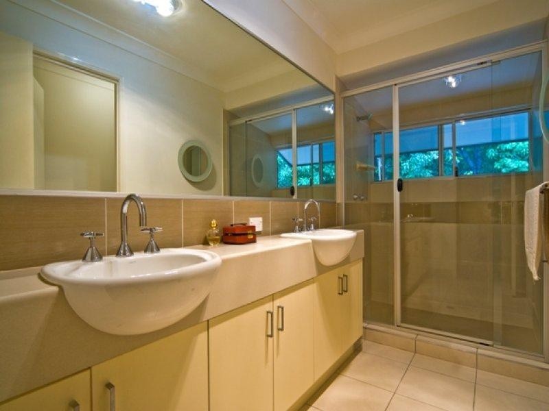 12 Barnes Drive, Buderim QLD 4556