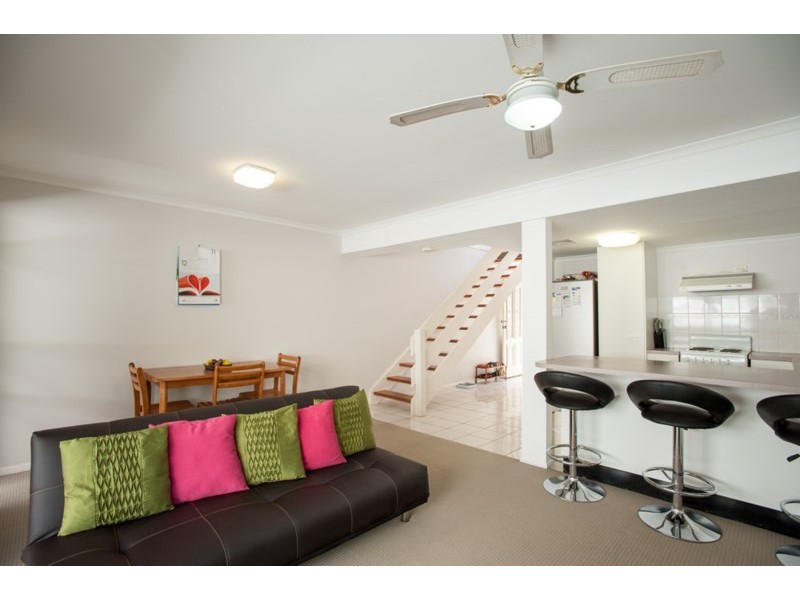 2/12 Arwen Street, Maroochydore QLD 4558