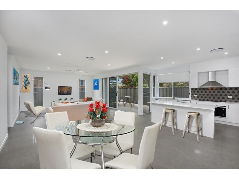 2/10 Lavarack Crescent, Buderim QLD 4556