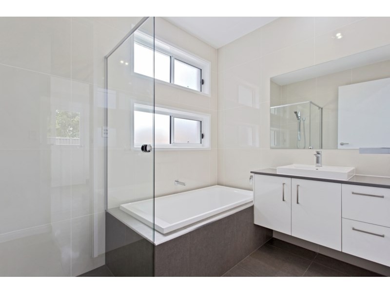 2/10 Lavarack Crescent, Buderim QLD 4556