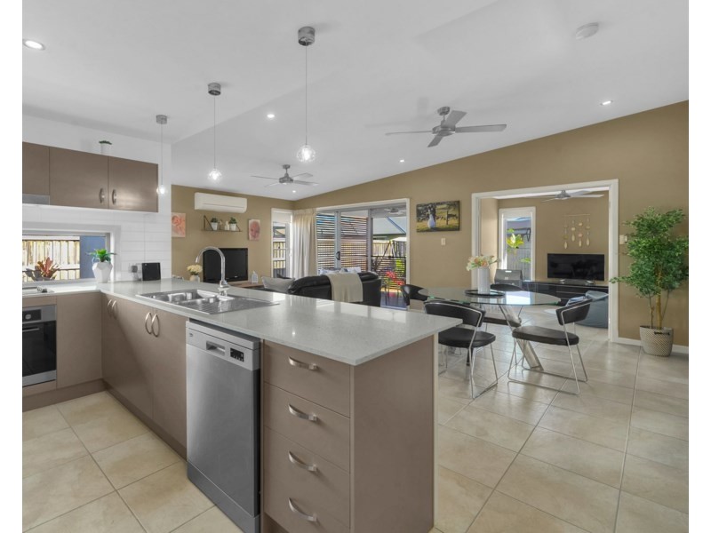 12 Corella Street, Forest Glen QLD 4556