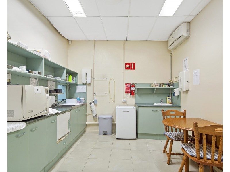 9 and 10/129 King Street, Buderim QLD 4556