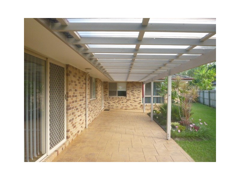 42 Fernleigh Crescent, Mountain Creek QLD 4557