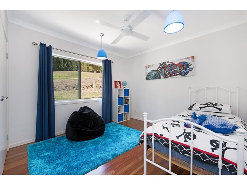 20 Kirsty Drive, Tanawha QLD 4556