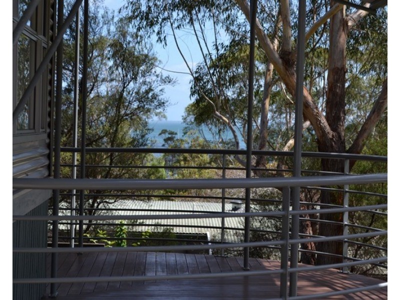 “Satinay 632″ Kingfisher Bay, Fraser Island QLD 4581