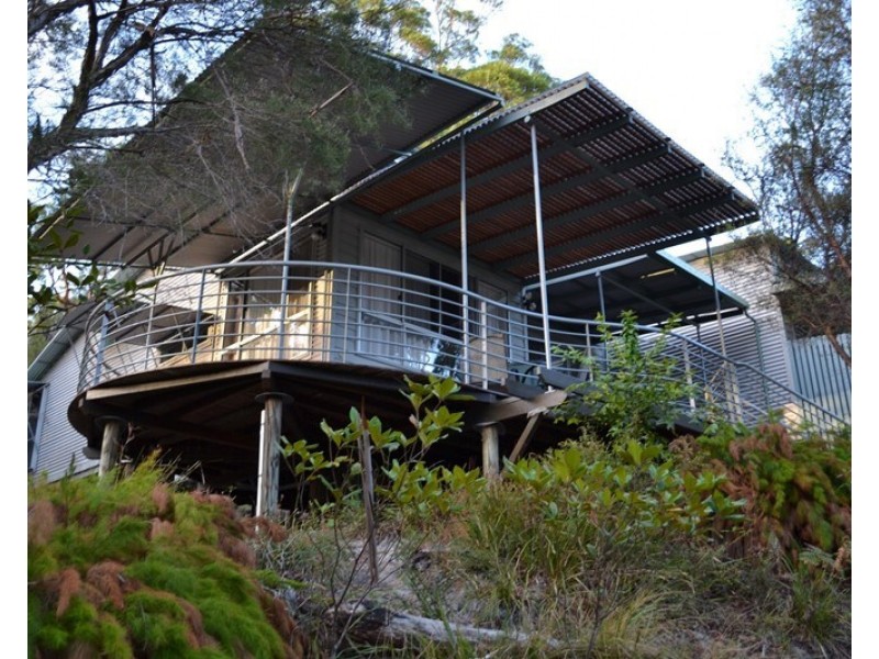 “Satinay 632″ Kingfisher Bay, Fraser Island QLD 4581