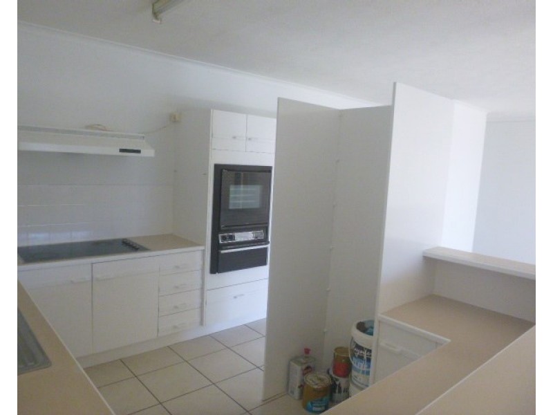 7/77 Bradman Avenue, Maroochydore QLD 4558