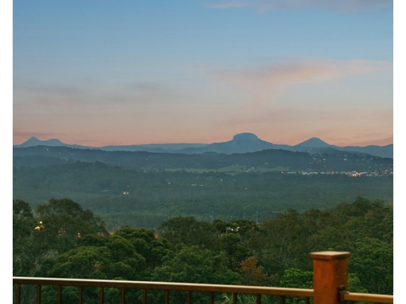 8 Fullview Crescent, Buderim QLD 4556