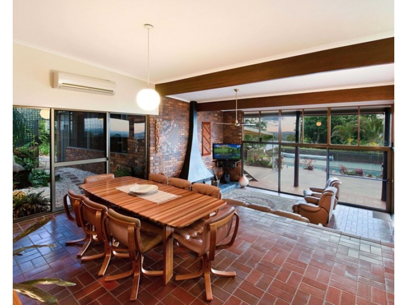 8 Fullview Crescent, Buderim QLD 4556