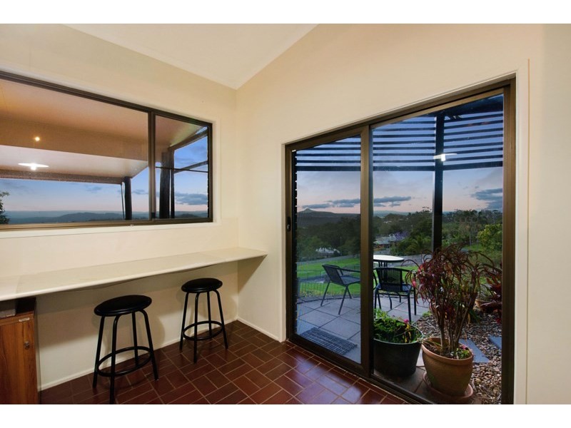 8 Fullview Crescent, Buderim QLD 4556