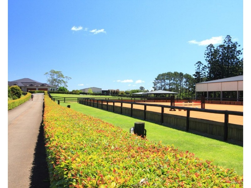 236 Mountain View Road, Maleny QLD 4552