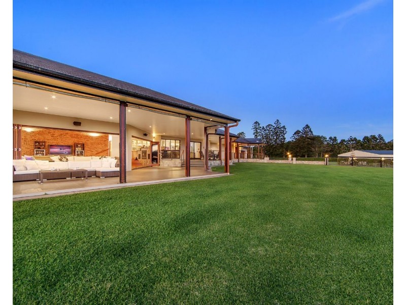 236 Mountain View Road, Maleny QLD 4552