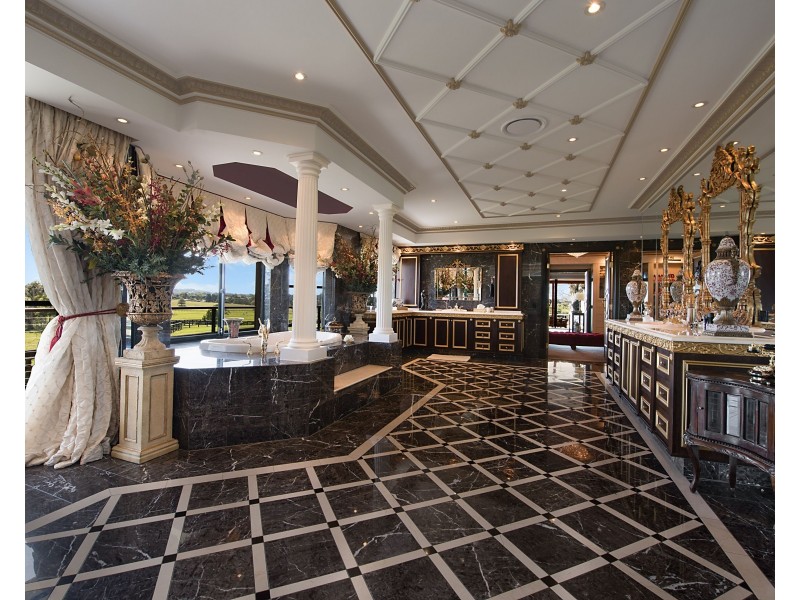 236 Mountain View Road, Maleny QLD 4552