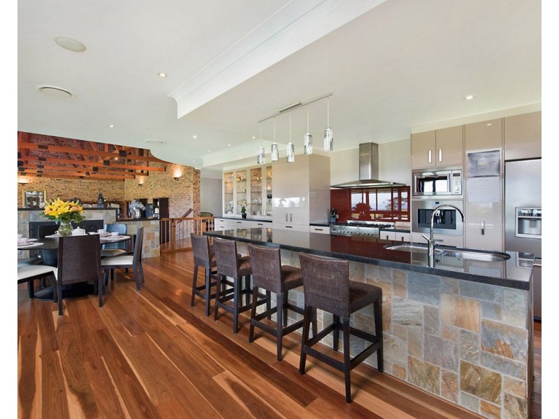 236 Mountain View Road, Maleny QLD 4552