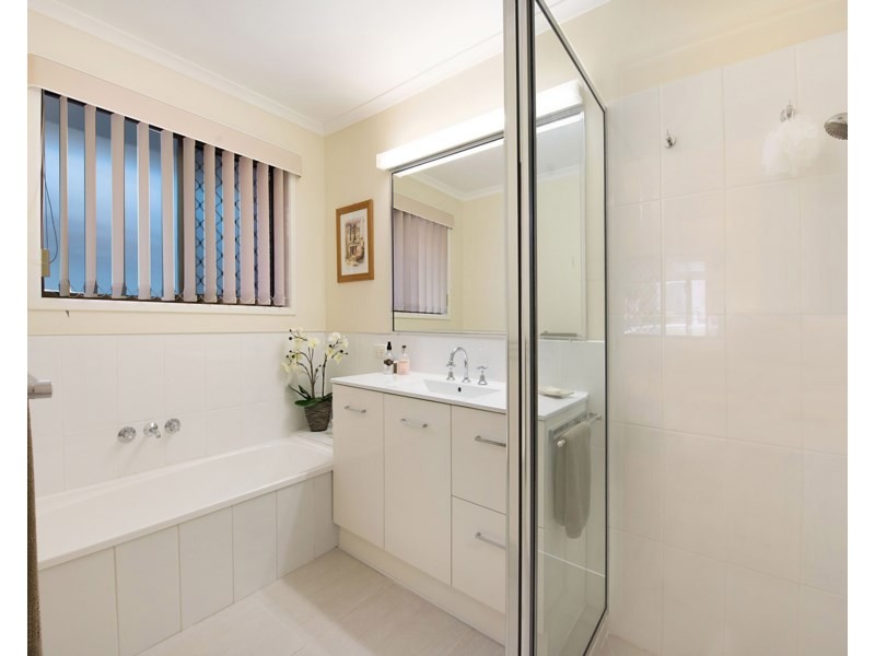 5 Cadagi Court, Kuluin QLD 4558