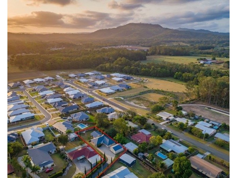 12 Tudor Court, Beerwah QLD 4519