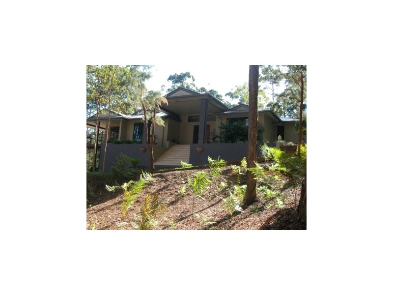 10 Raintree Close (off Mooloolah Meadows Drive), Mooloolah Valley QLD 4553