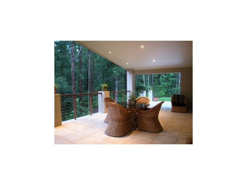 10 Raintree Close (off Mooloolah Meadows Drive), Mooloolah Valley QLD 4553