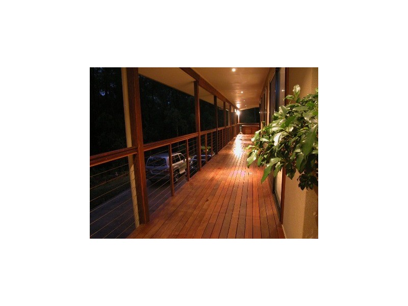 10 Raintree Close (off Mooloolah Meadows Drive), Mooloolah Valley QLD 4553