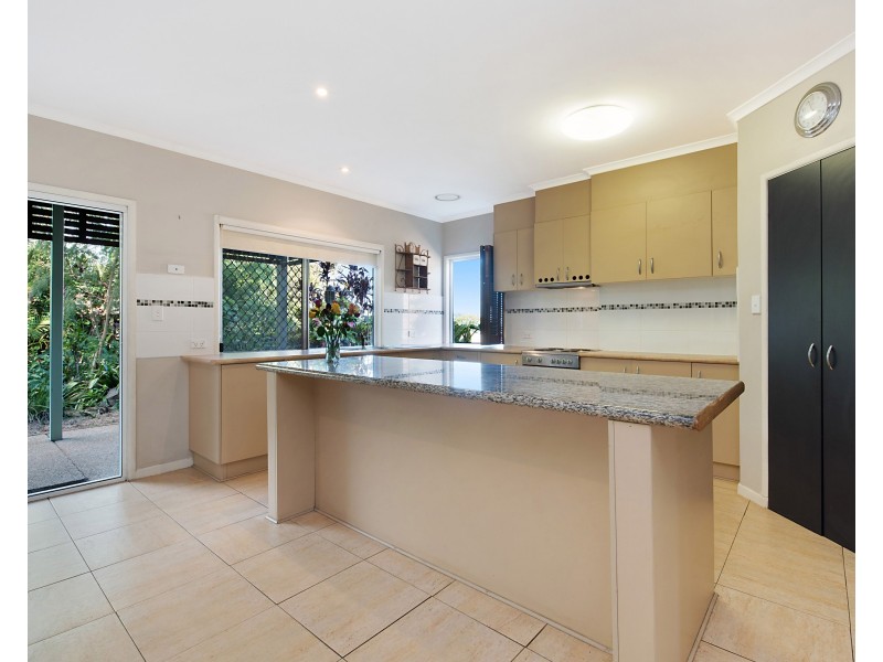 8 Highland Place, Buderim QLD 4556