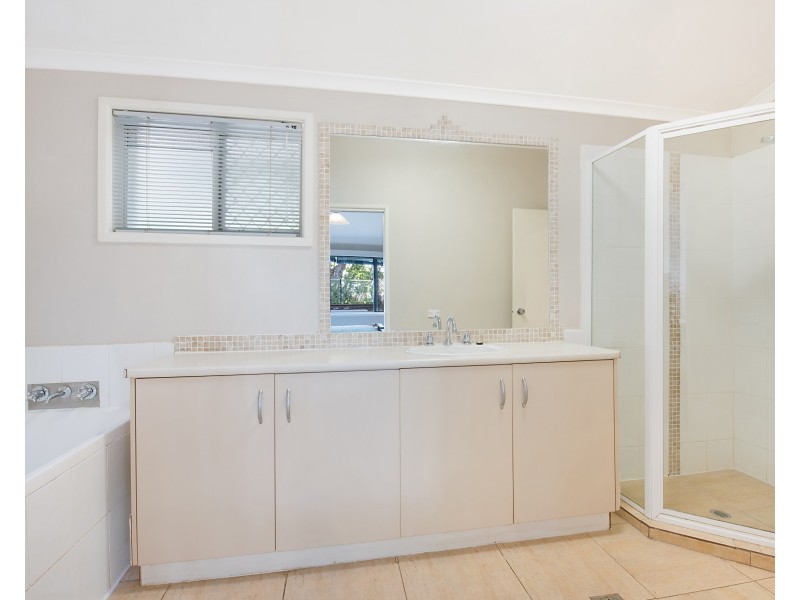 8 Highland Place, Buderim QLD 4556