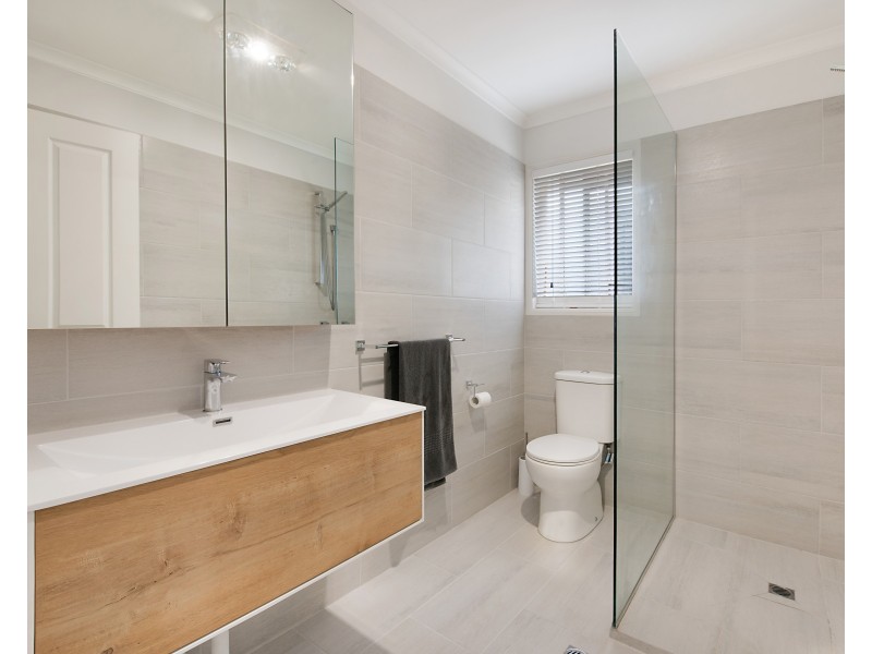 8 Sam White Drive, Buderim QLD 4556